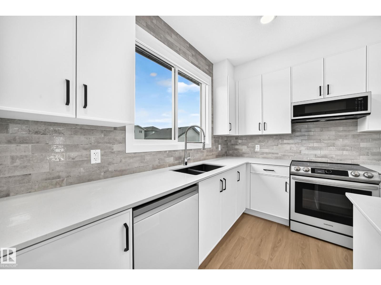 2332 159 ST SW - 15