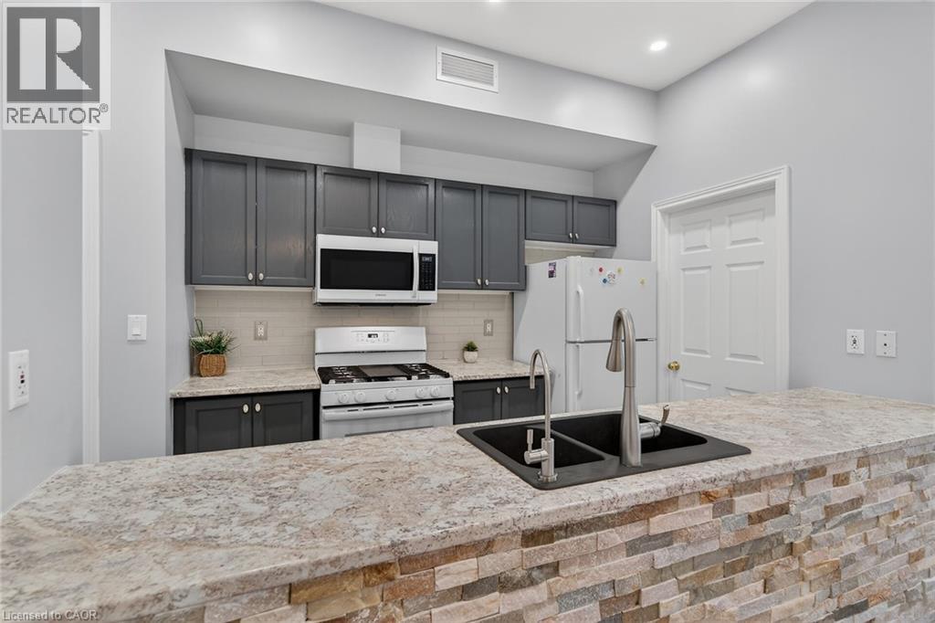 #4 60 NATALIA Avenue - 19