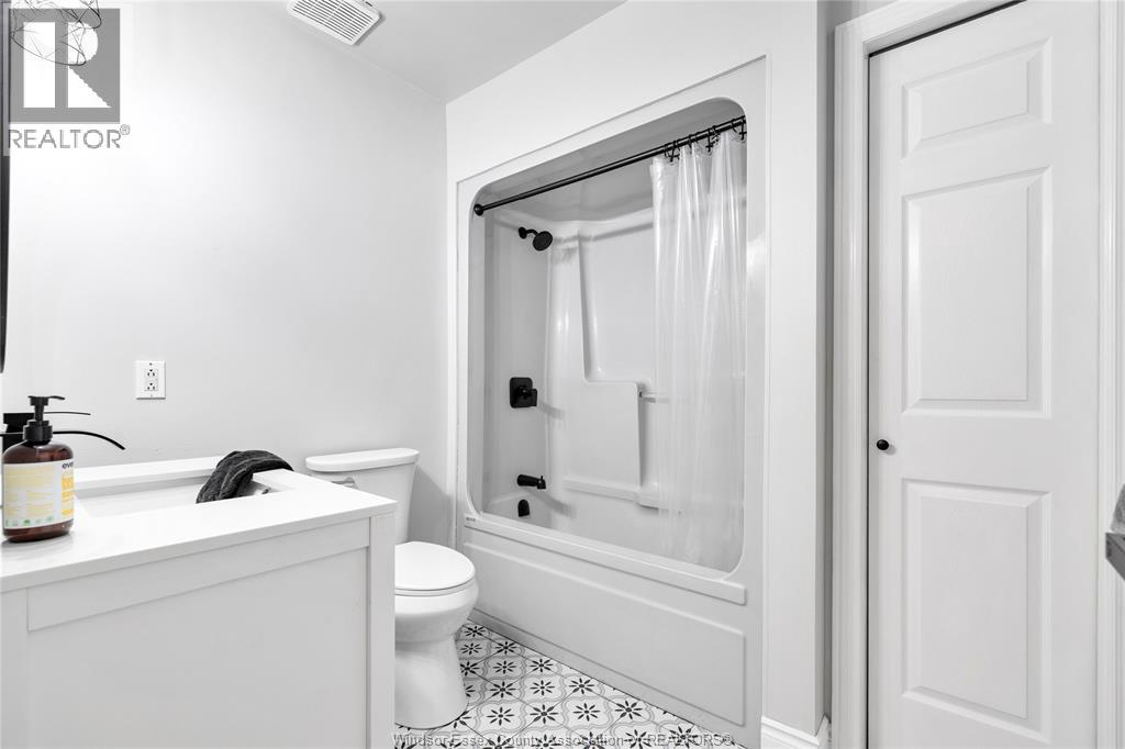 112 FAY COURT - 20