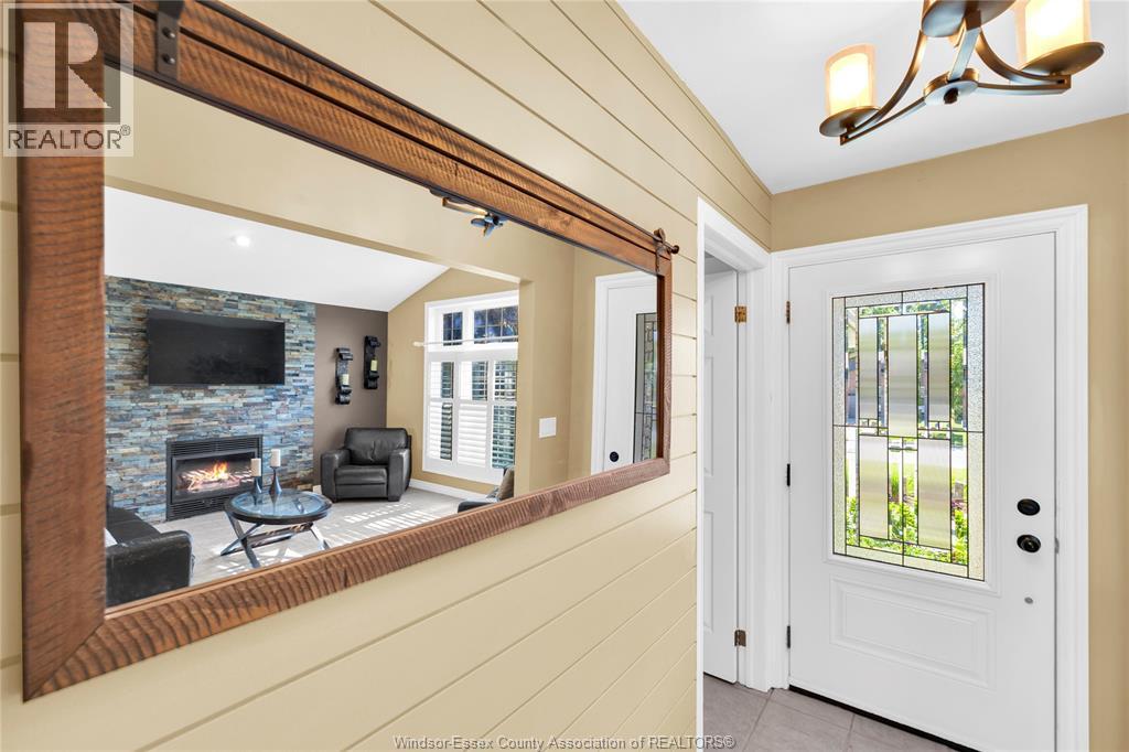 112 FAY COURT - 6