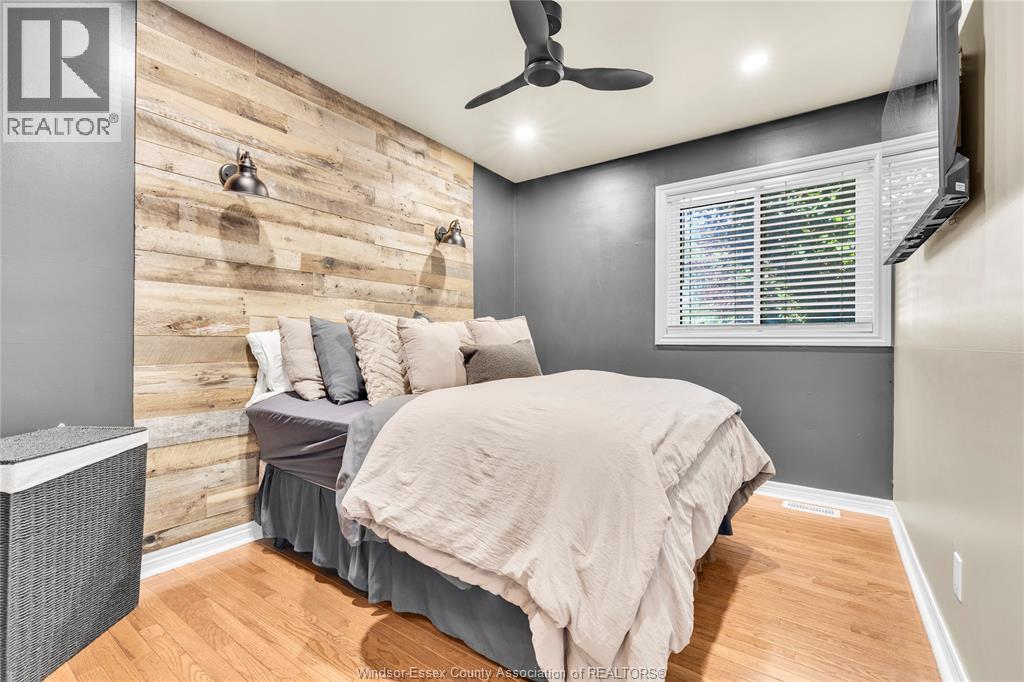 112 FAY COURT - 16