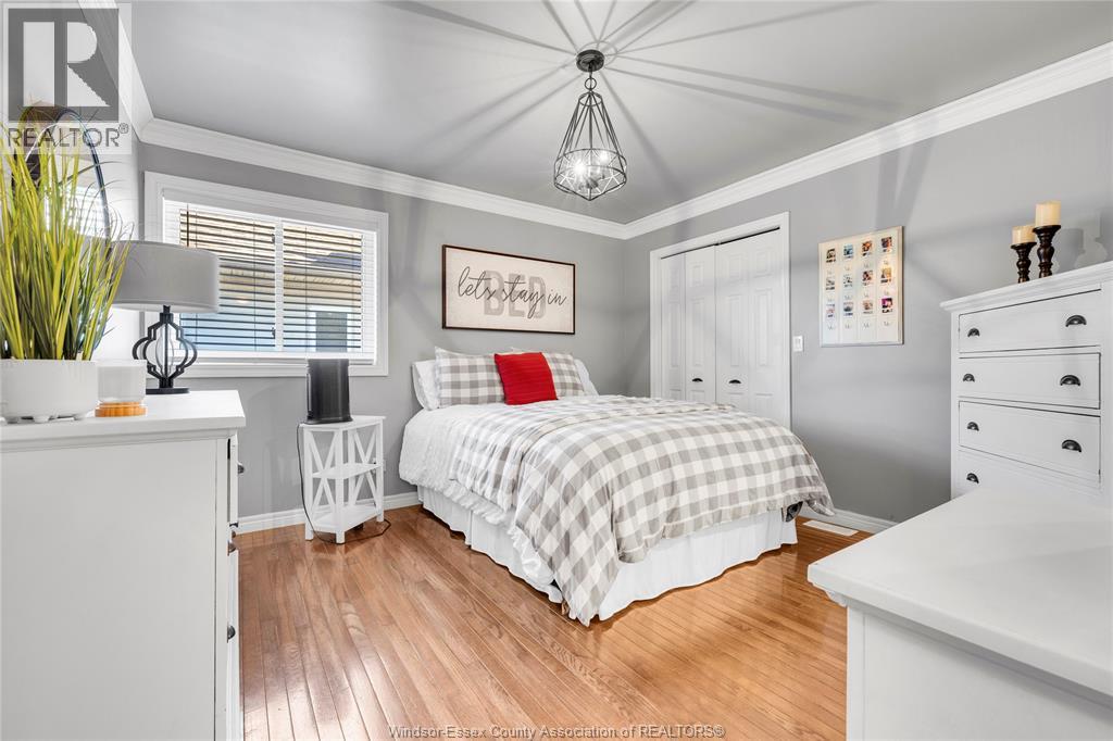112 FAY COURT - 22