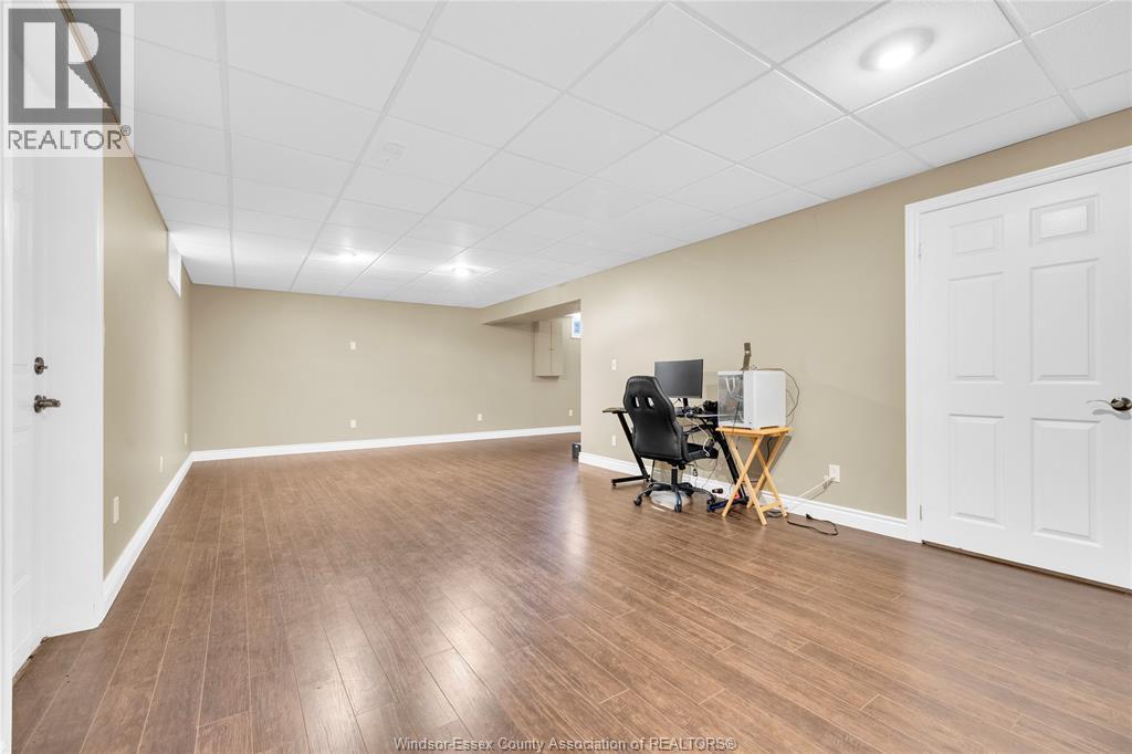 112 FAY COURT - 29