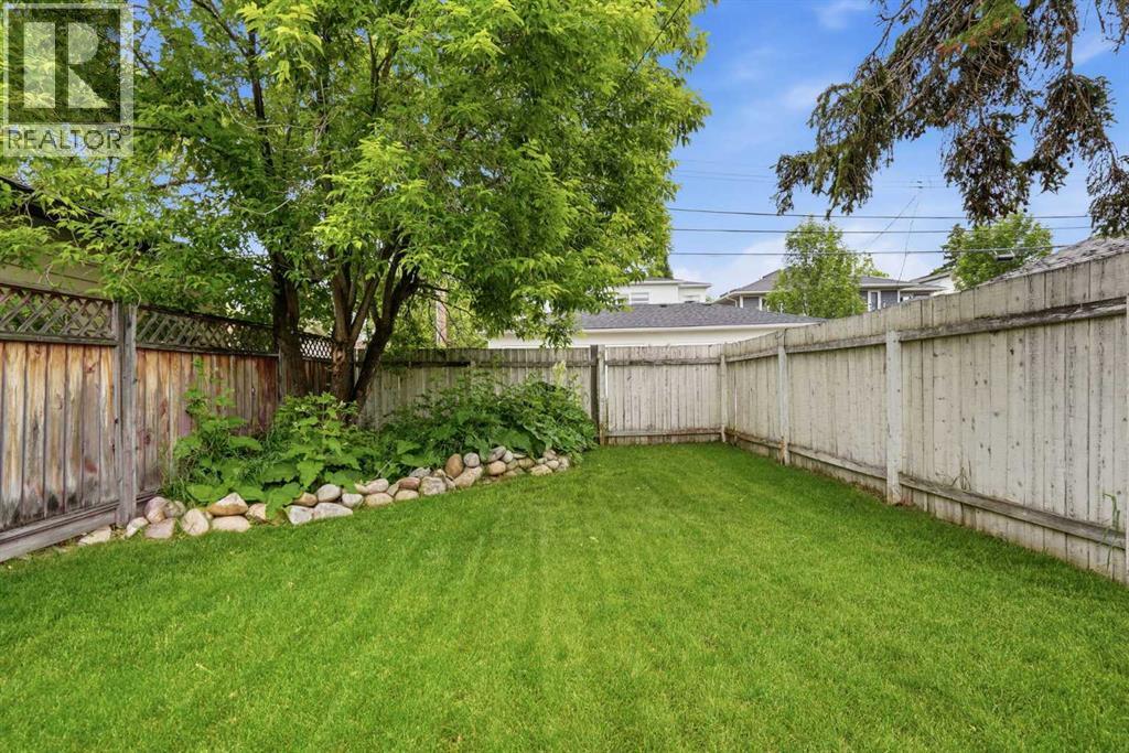 3732 45 Street SW - 27