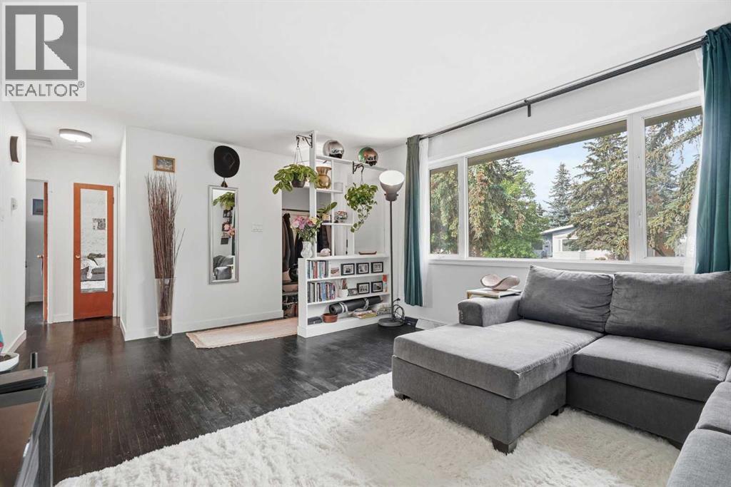 3732 45 Street SW - 7