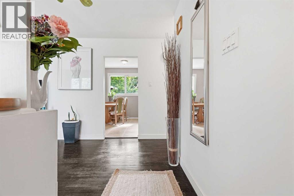 3732 45 Street SW - 3