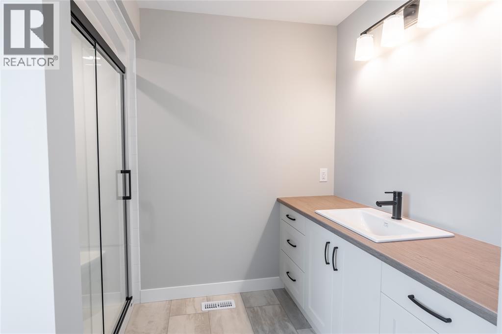 4008 GREENWOOD STREET - 12