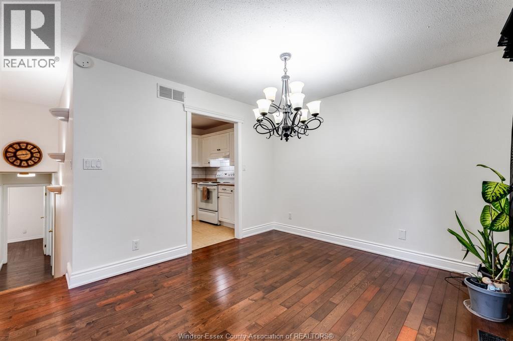 8275 Little River - 10