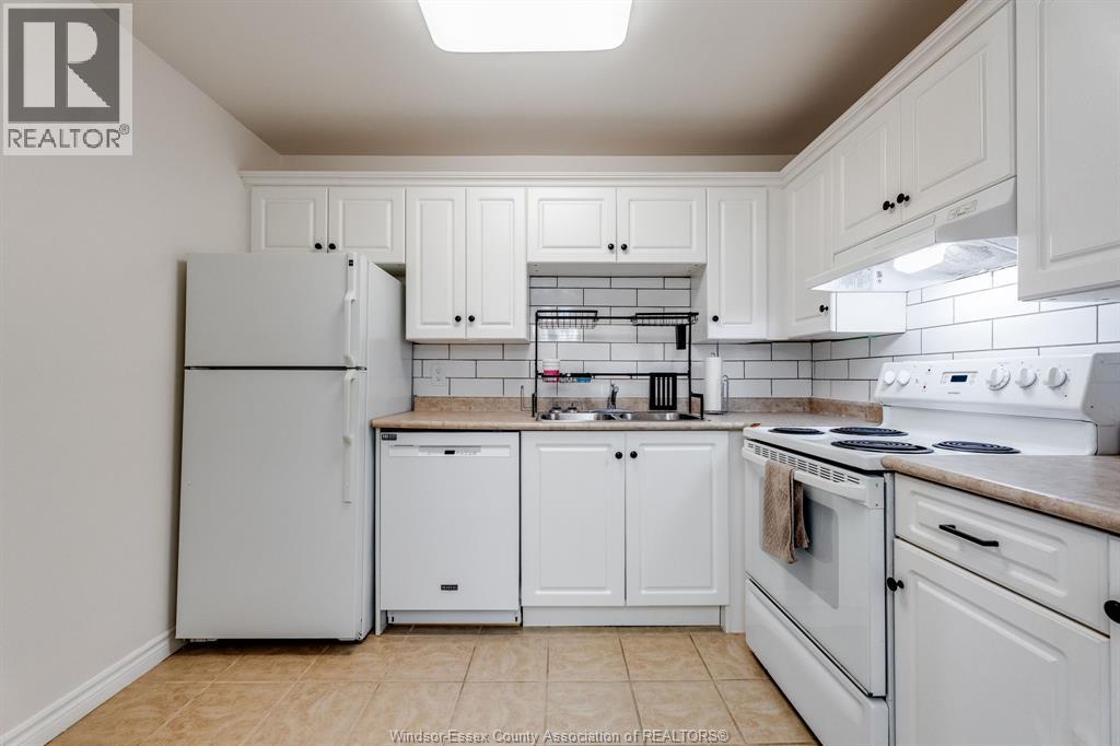8275 Little River - 11