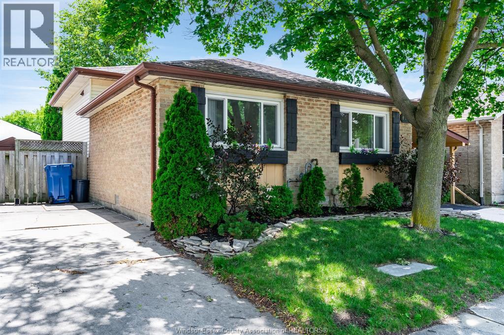 8275 Little River - 3
