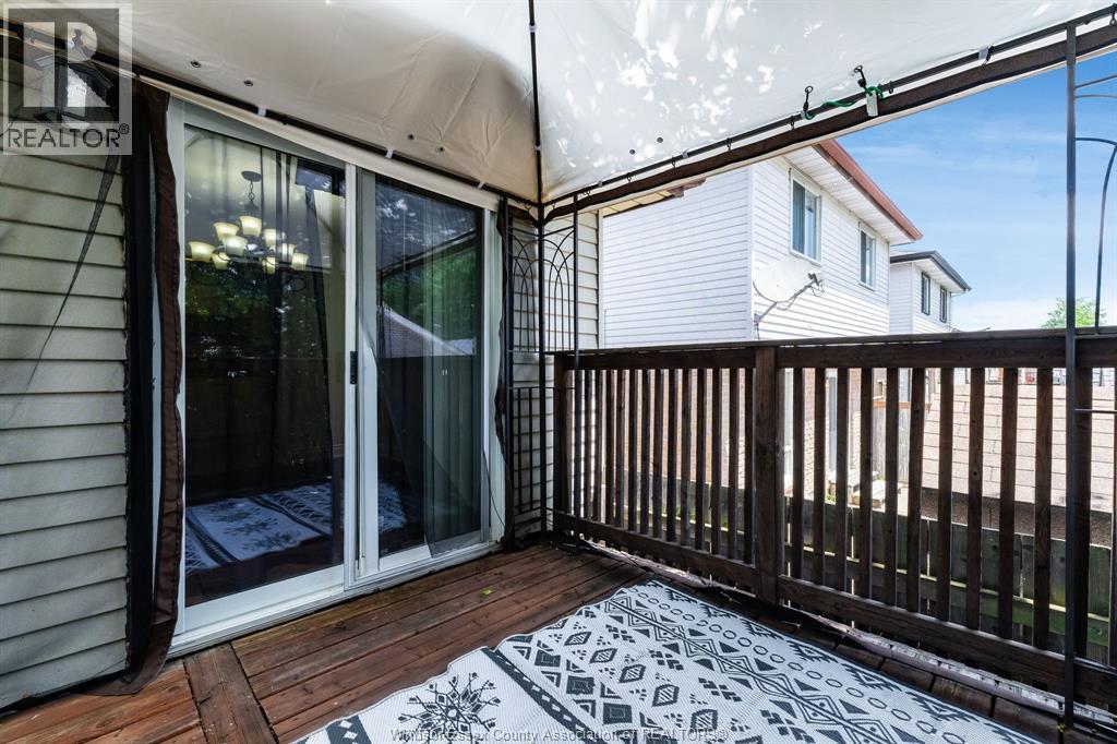 8275 Little River - 34
