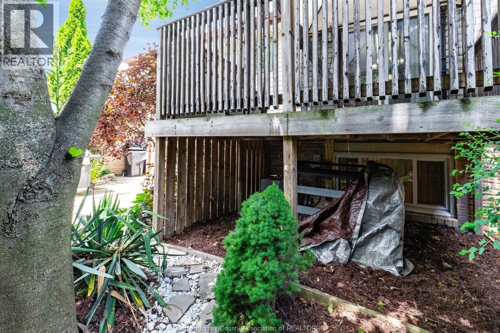 8275 Little River - 37