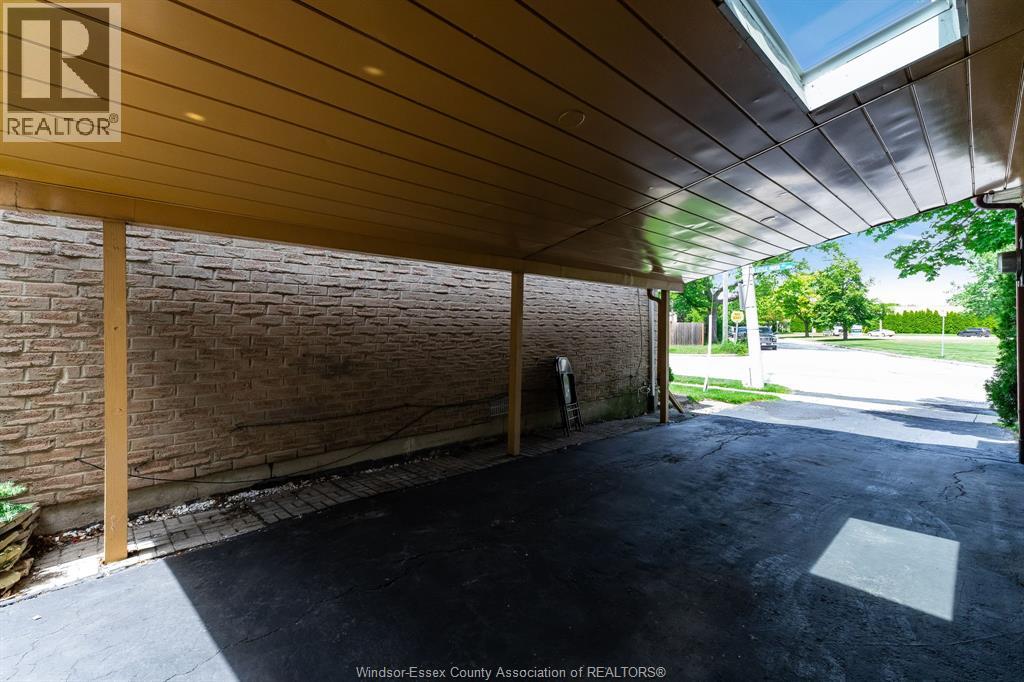 8275 Little River - 45
