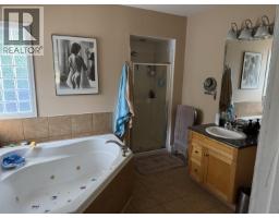 833 Scott Street, New Westminster, BC V3L4V1 Photo 8