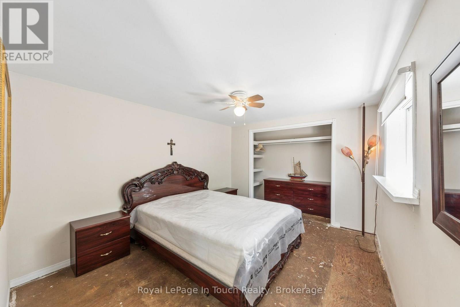 1558 CHAMPLAIN ROAD - 21