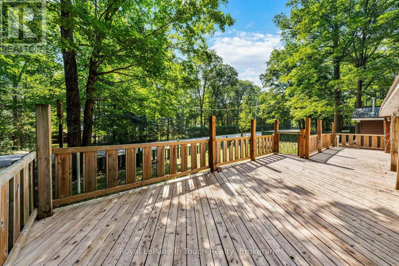 1558 CHAMPLAIN ROAD - 5