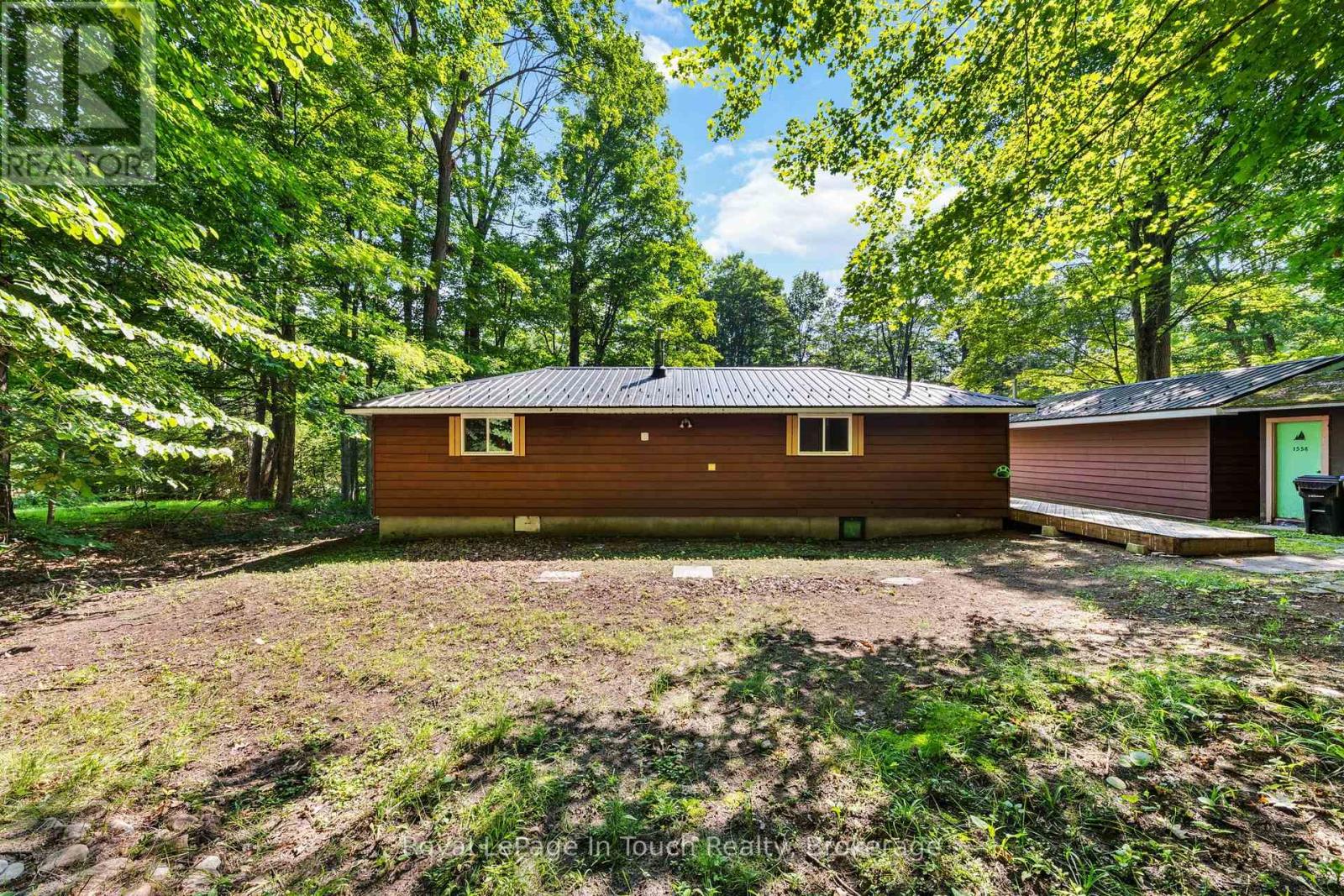 1558 CHAMPLAIN ROAD - 7