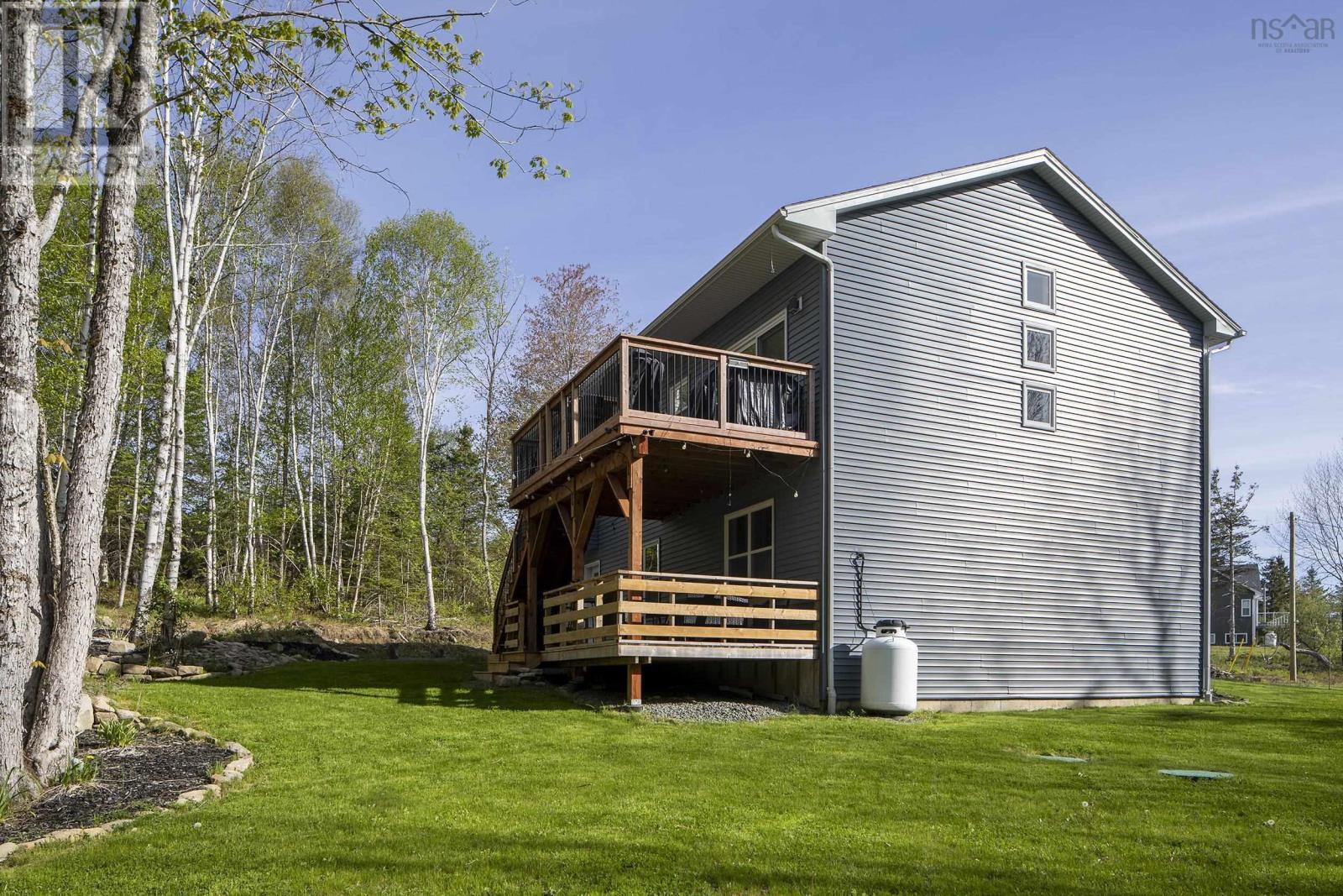 86 Jorphie Drive - 35