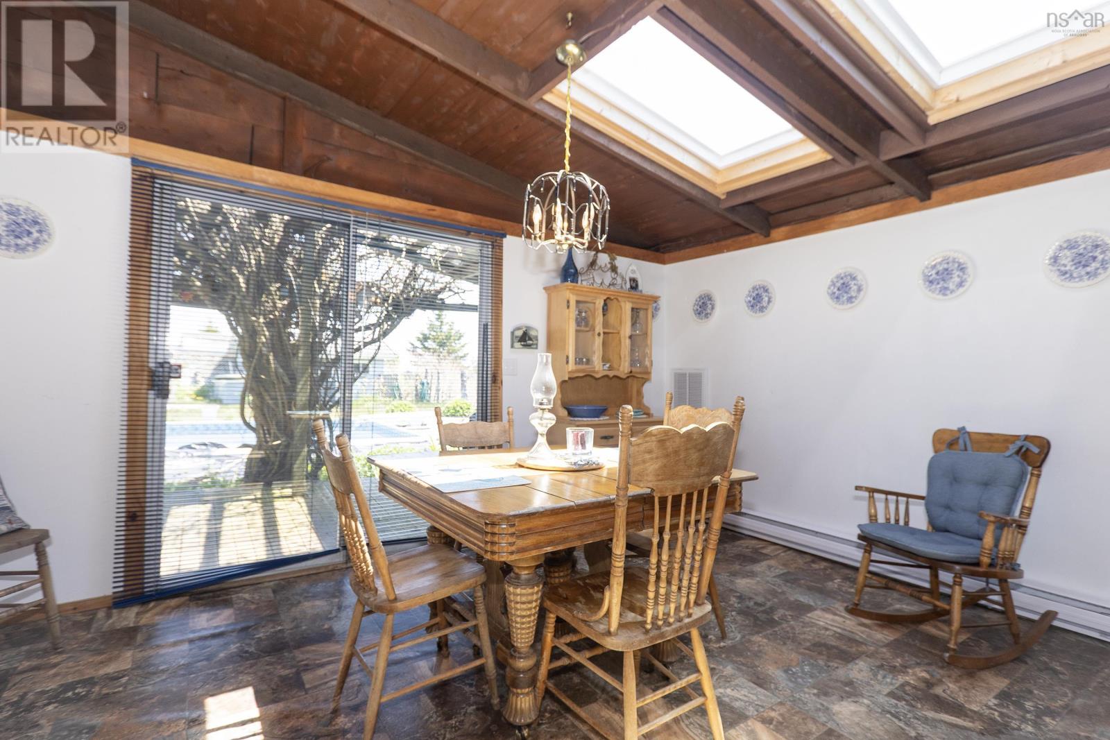208 Lighthouse Road - 15