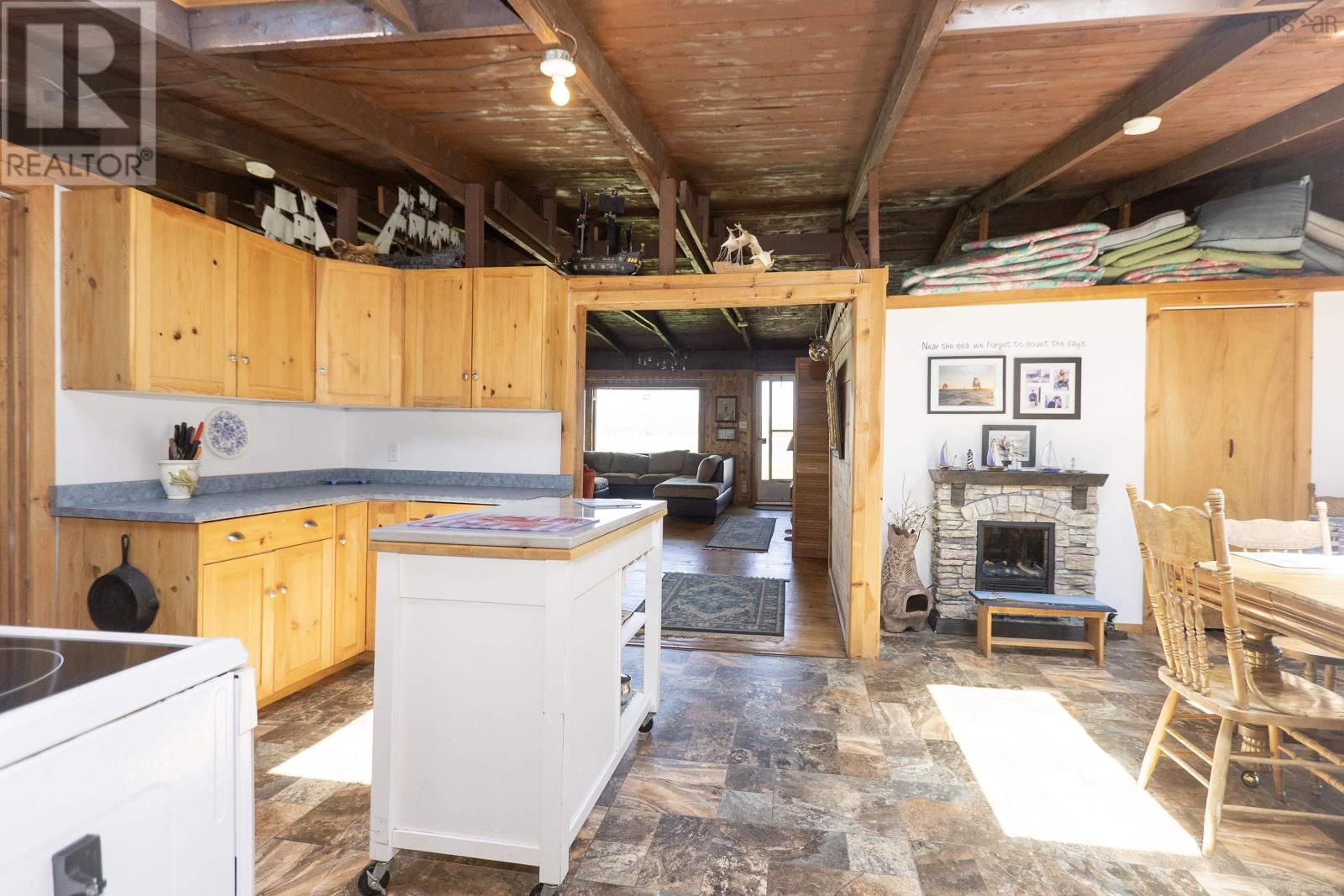 208 Lighthouse Road - 17