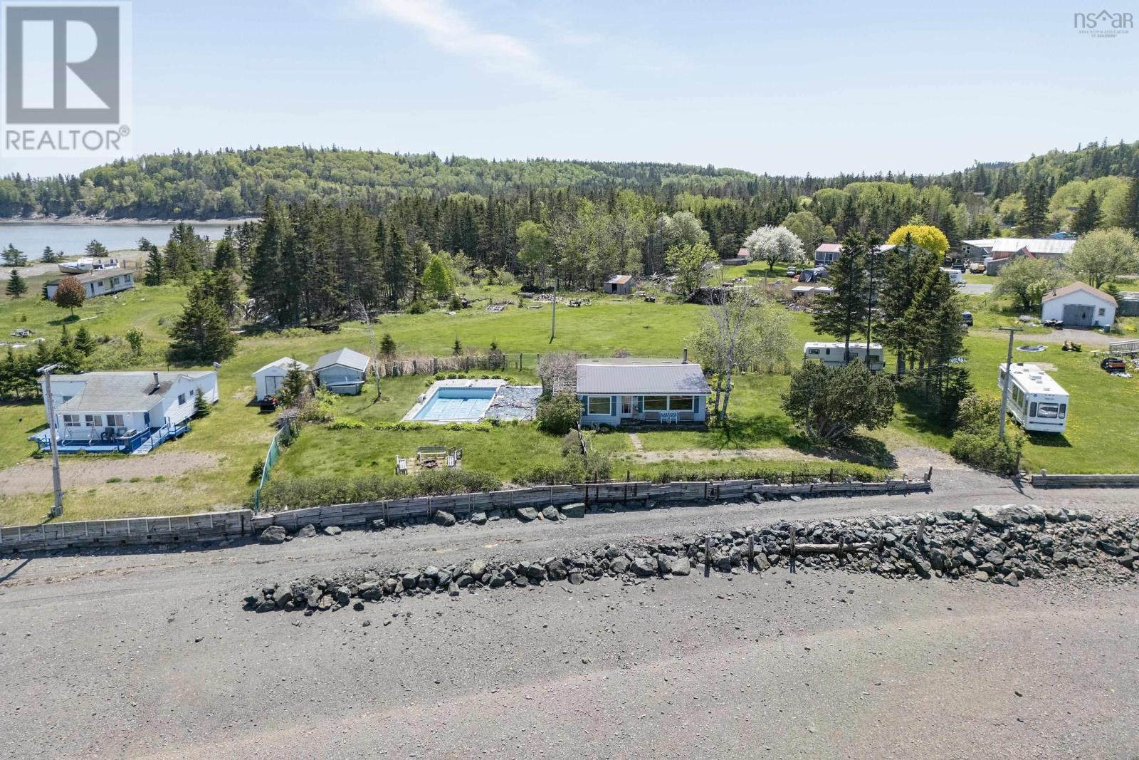 208 Lighthouse Road - 31