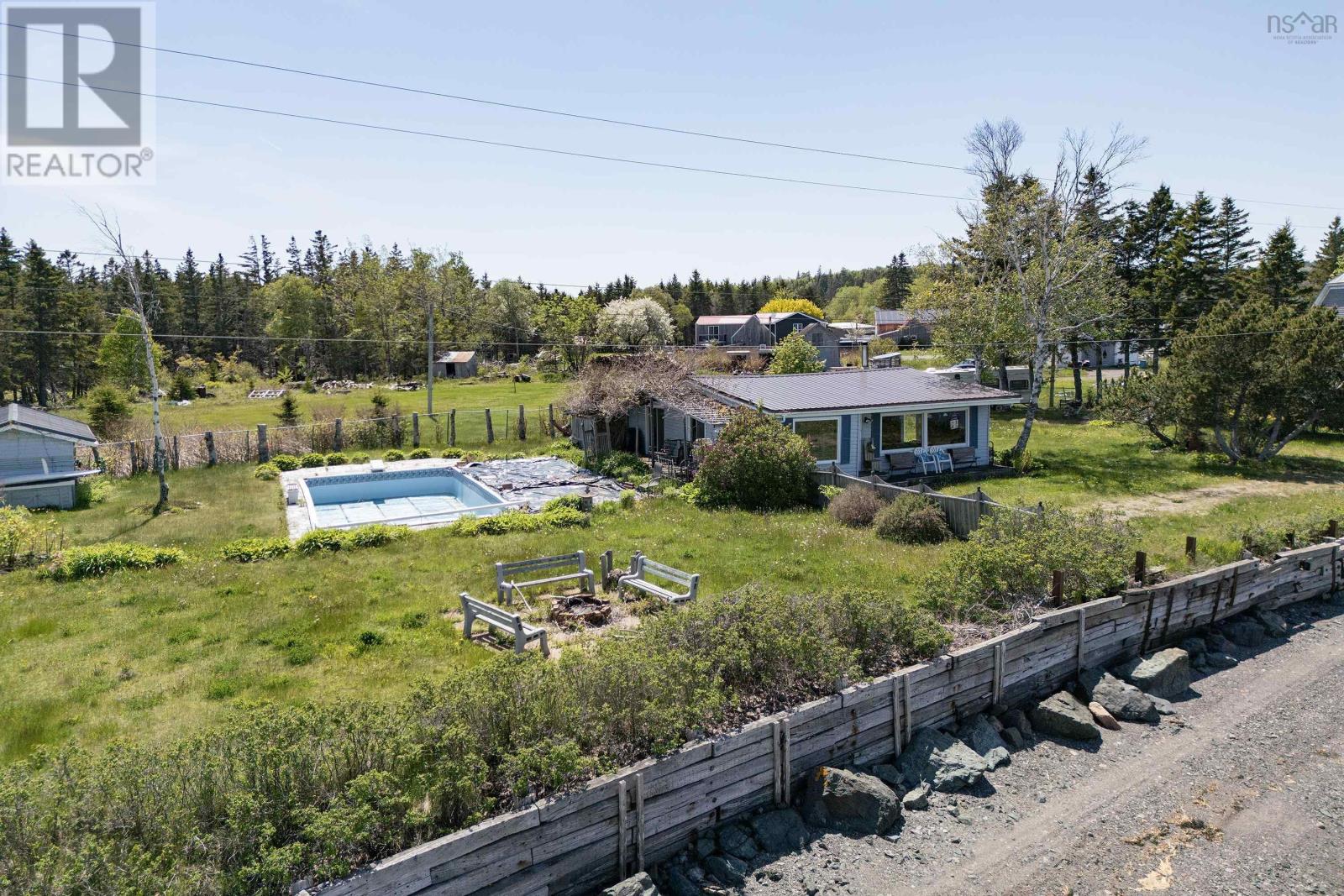 208 Lighthouse Road - 33
