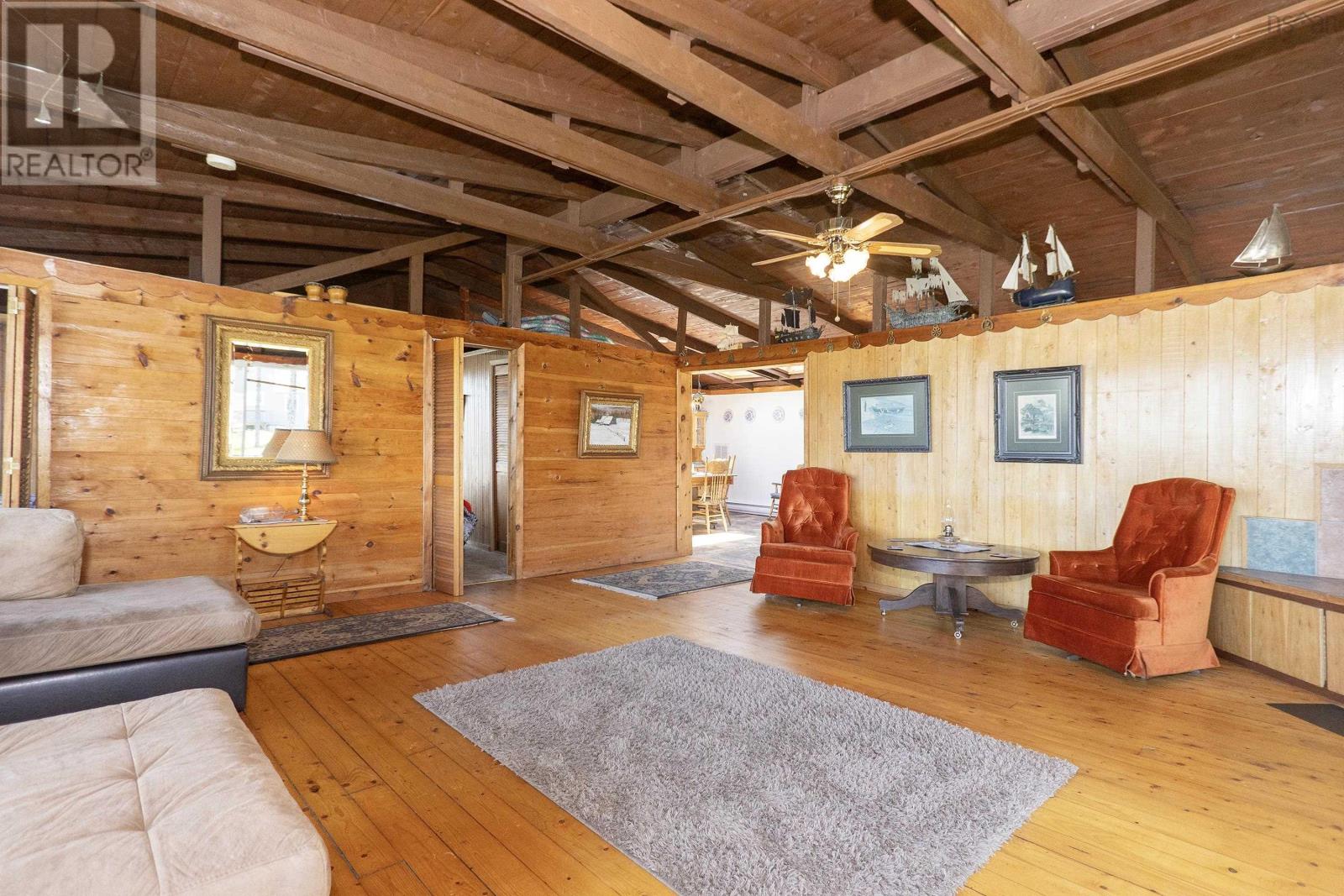 208 Lighthouse Road - 8