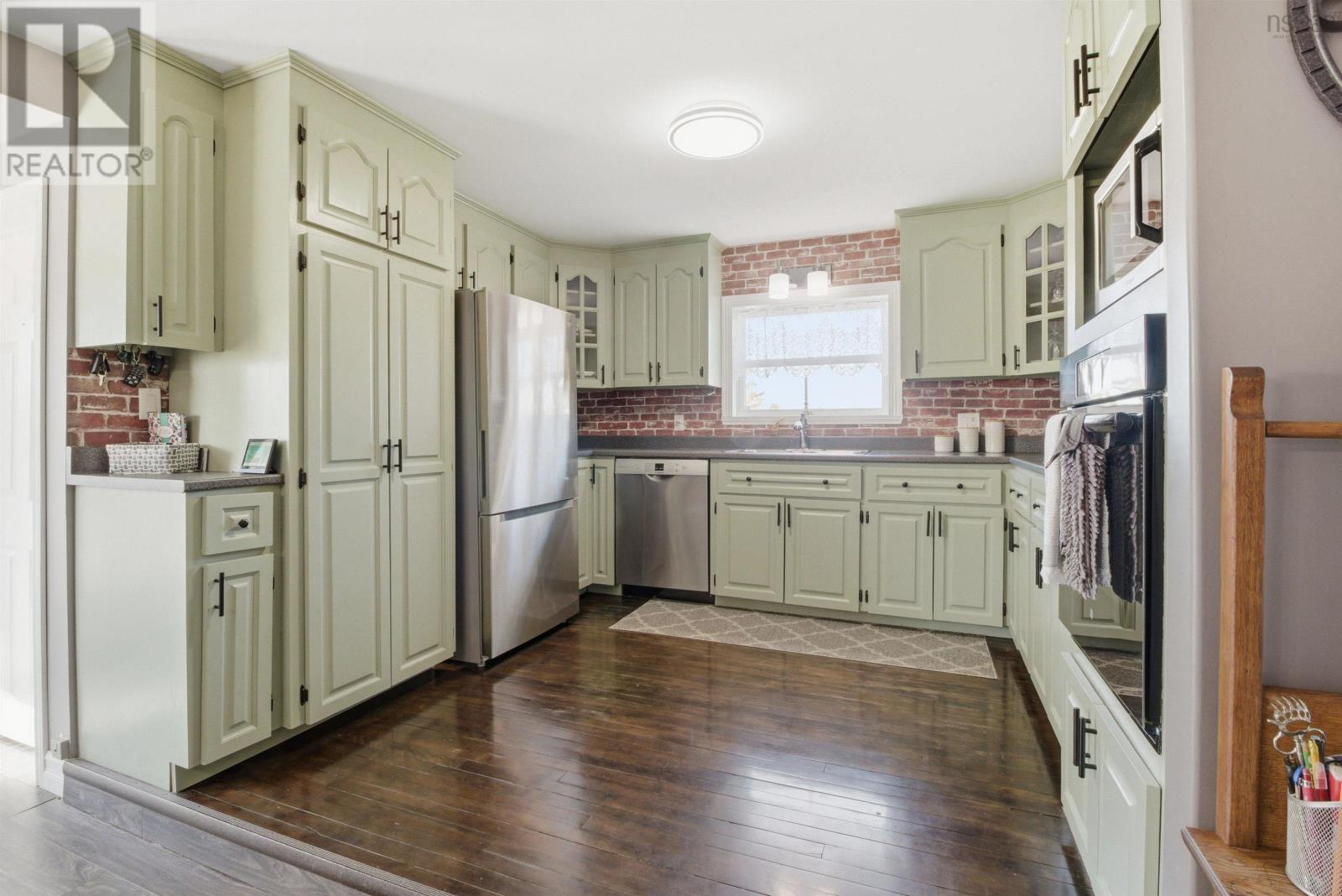 276 Passage Road - 8