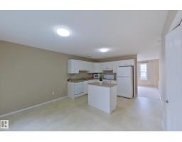 #7 16777 91 St Nw Nw, Edmonton, AB T5Z3X4 Photo 8