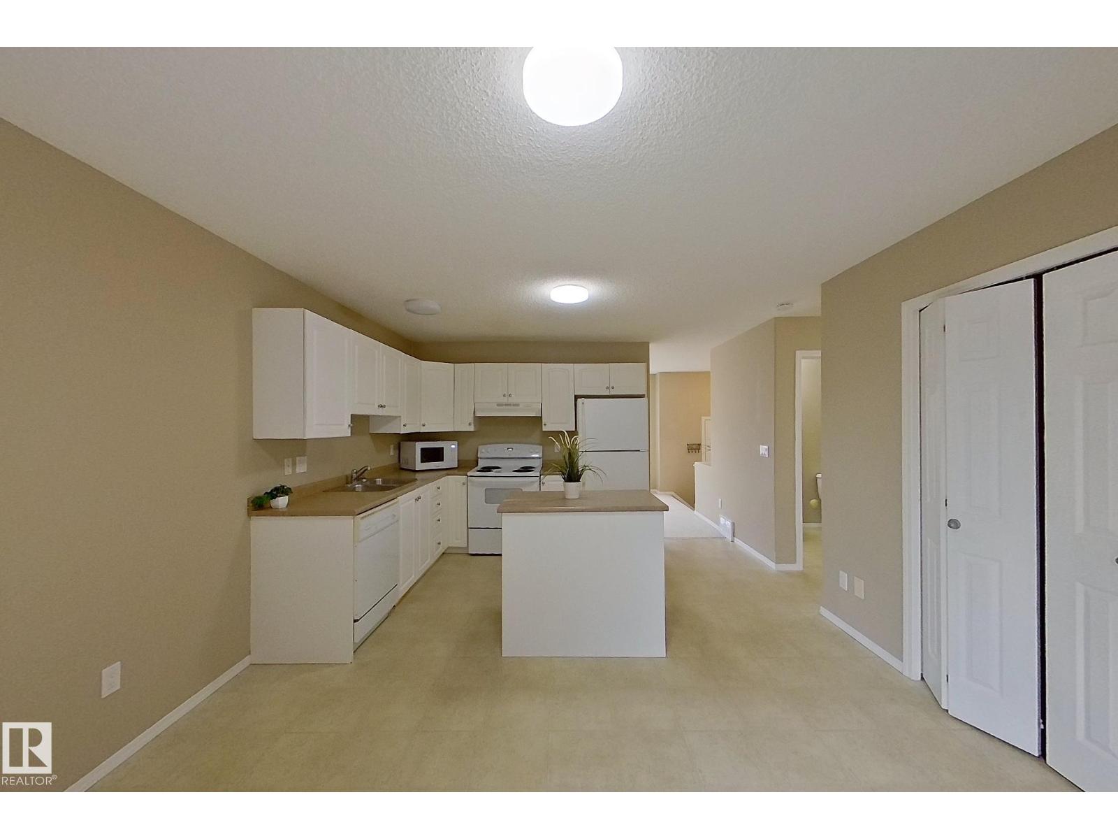 #7 16777 91 ST NW NW - 11