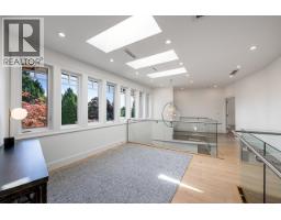 7652 Kerrywood Crescent, Burnaby, BC V5A2G1 Photo 24