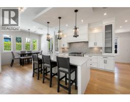 7652 Kerrywood Crescent, Burnaby, BC V5A2G1 Photo 16
