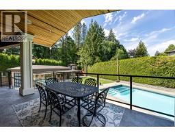 7652 Kerrywood Crescent, Burnaby, BC V5A2G1 Photo 11