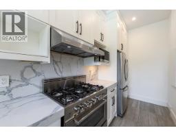 7652 Kerrywood Crescent, Burnaby, BC V5A2G1 Photo 19