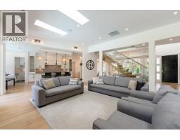 7652 Kerrywood Crescent, Burnaby, BC V5A2G1 Photo 9