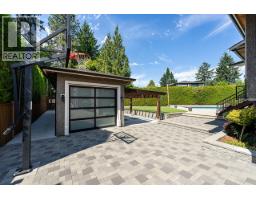 7652 Kerrywood Crescent, Burnaby, BC V5A2G1 Photo 39