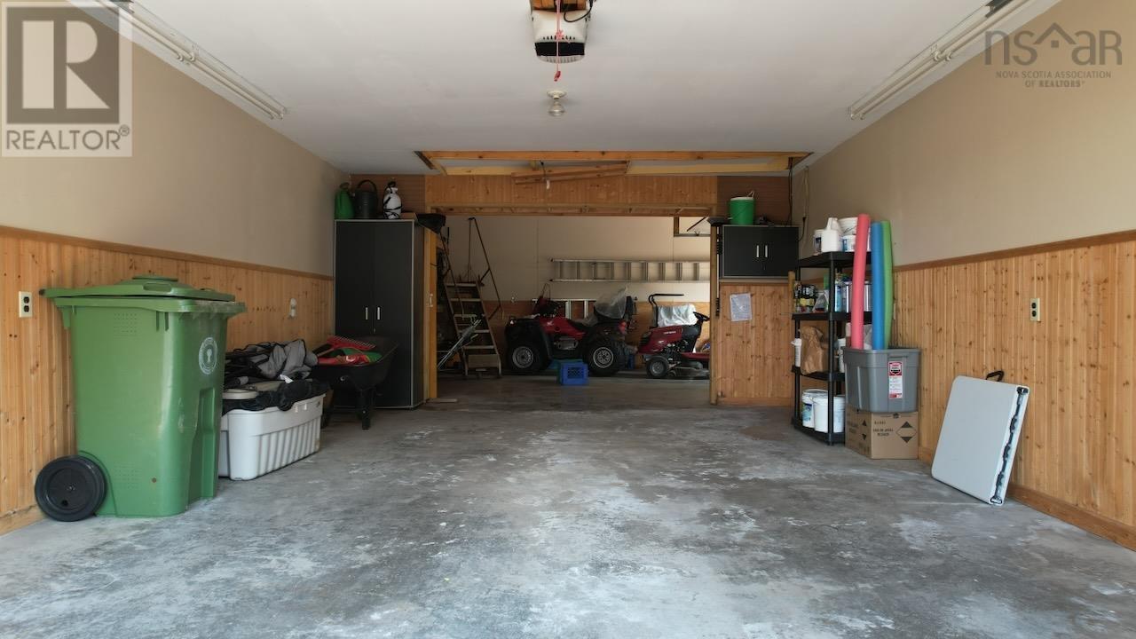 2240 204 Highway - 50