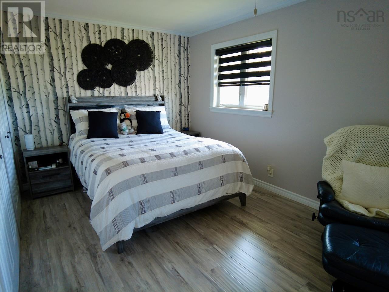 2240 204 Highway - 35