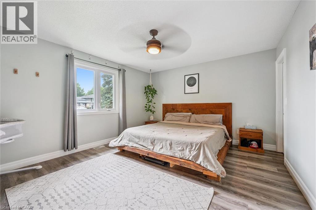 7 FERN Place - 13