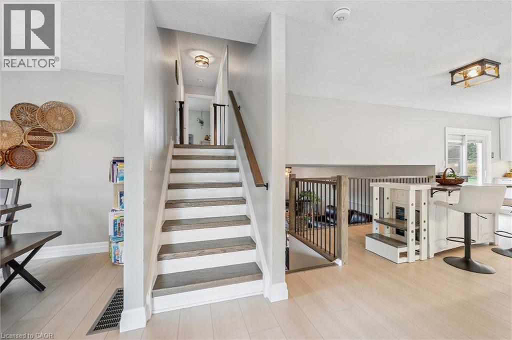 7 FERN Place - 12