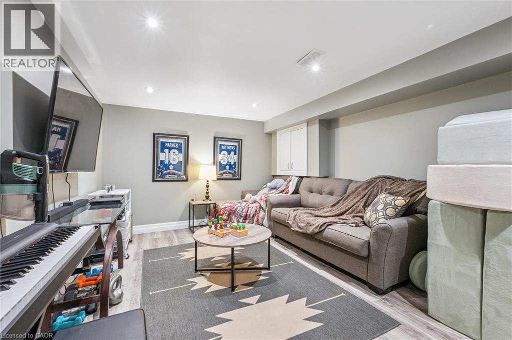 7 FERN Place - 21
