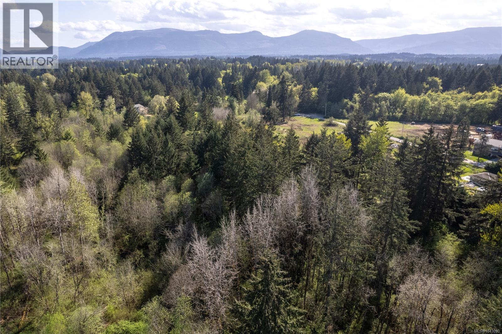 3468 Cowichan Lake Rd - 25