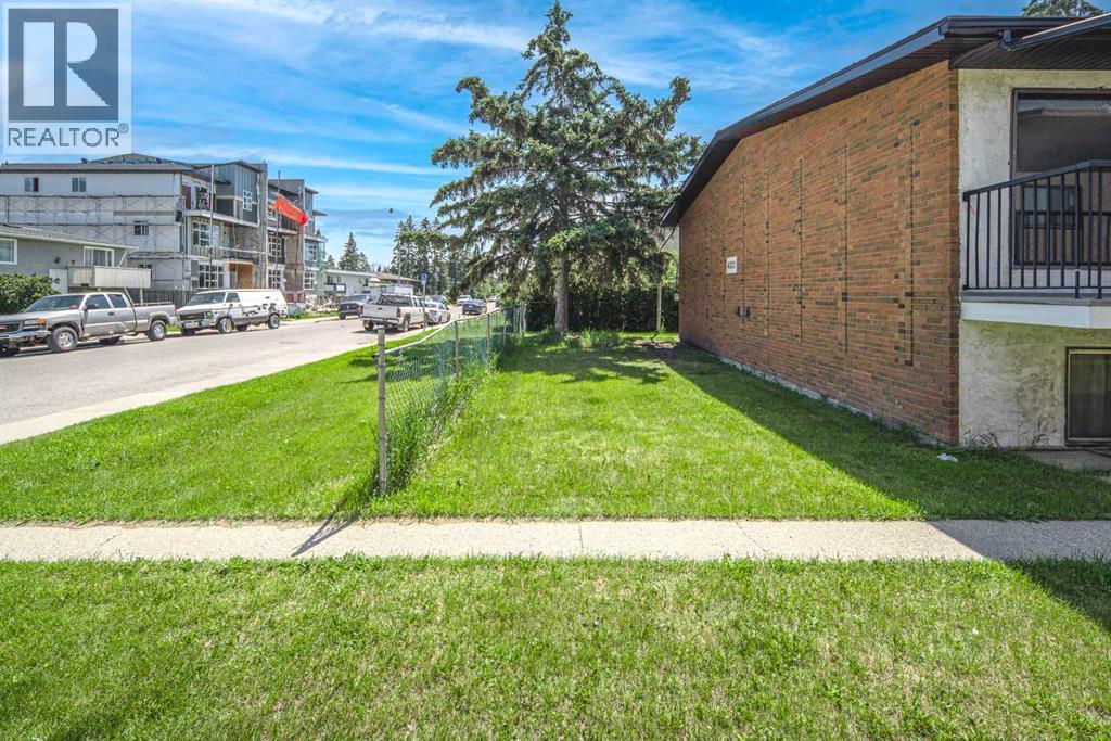 1-8, 4523 73 Street NW - 5