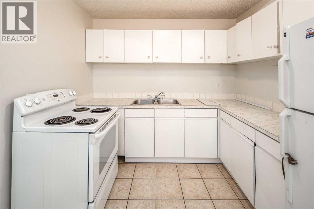 1-8, 4523 73 Street NW - 16