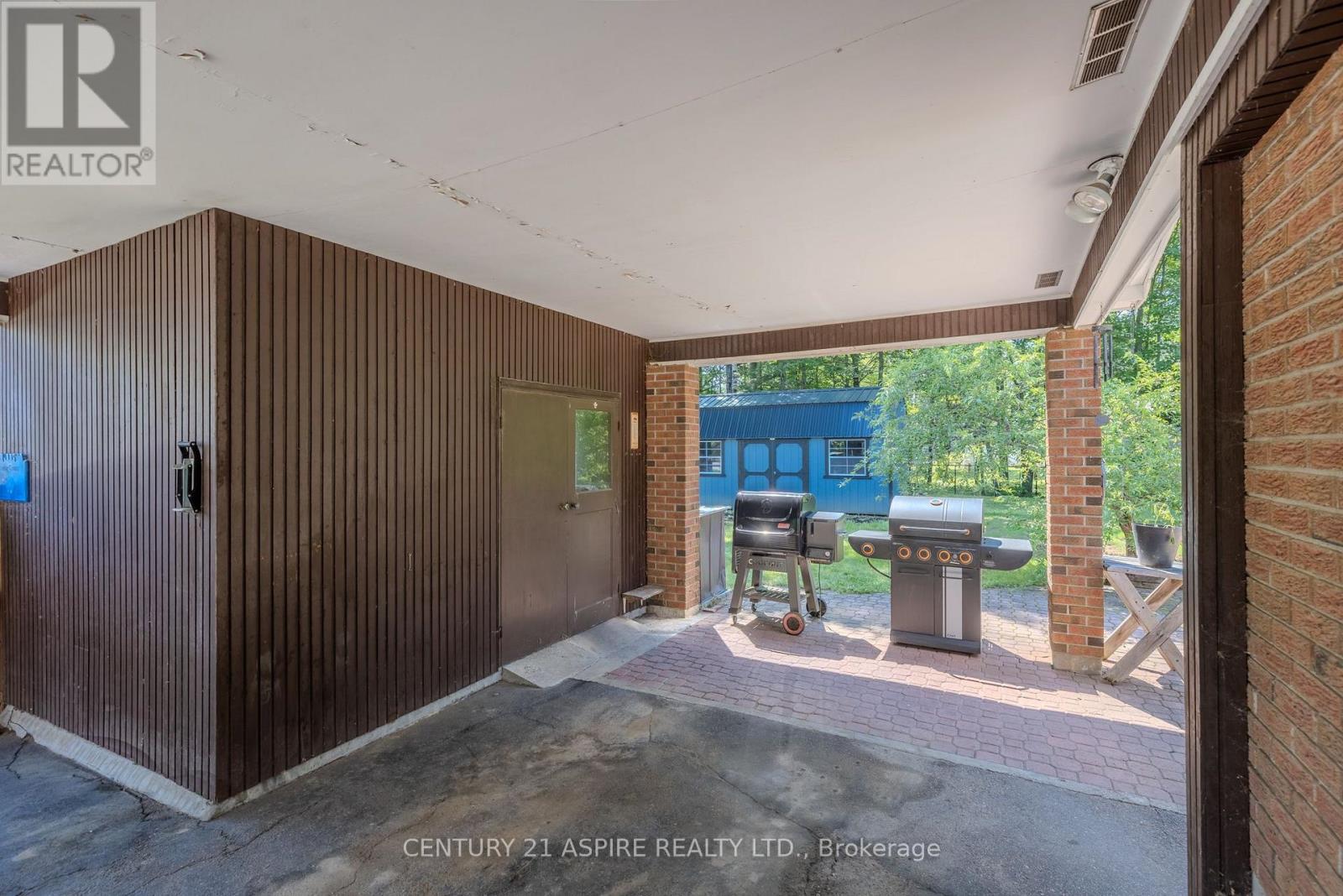 20 KRAMER AVENUE - 36