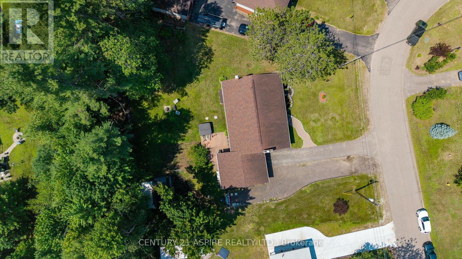 20 KRAMER AVENUE - 37