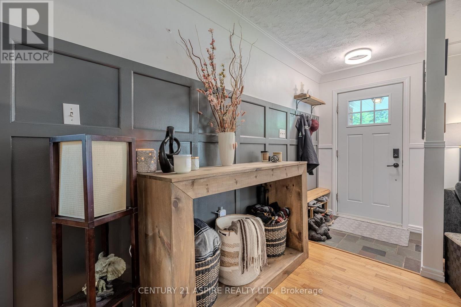 20 KRAMER AVENUE - 4