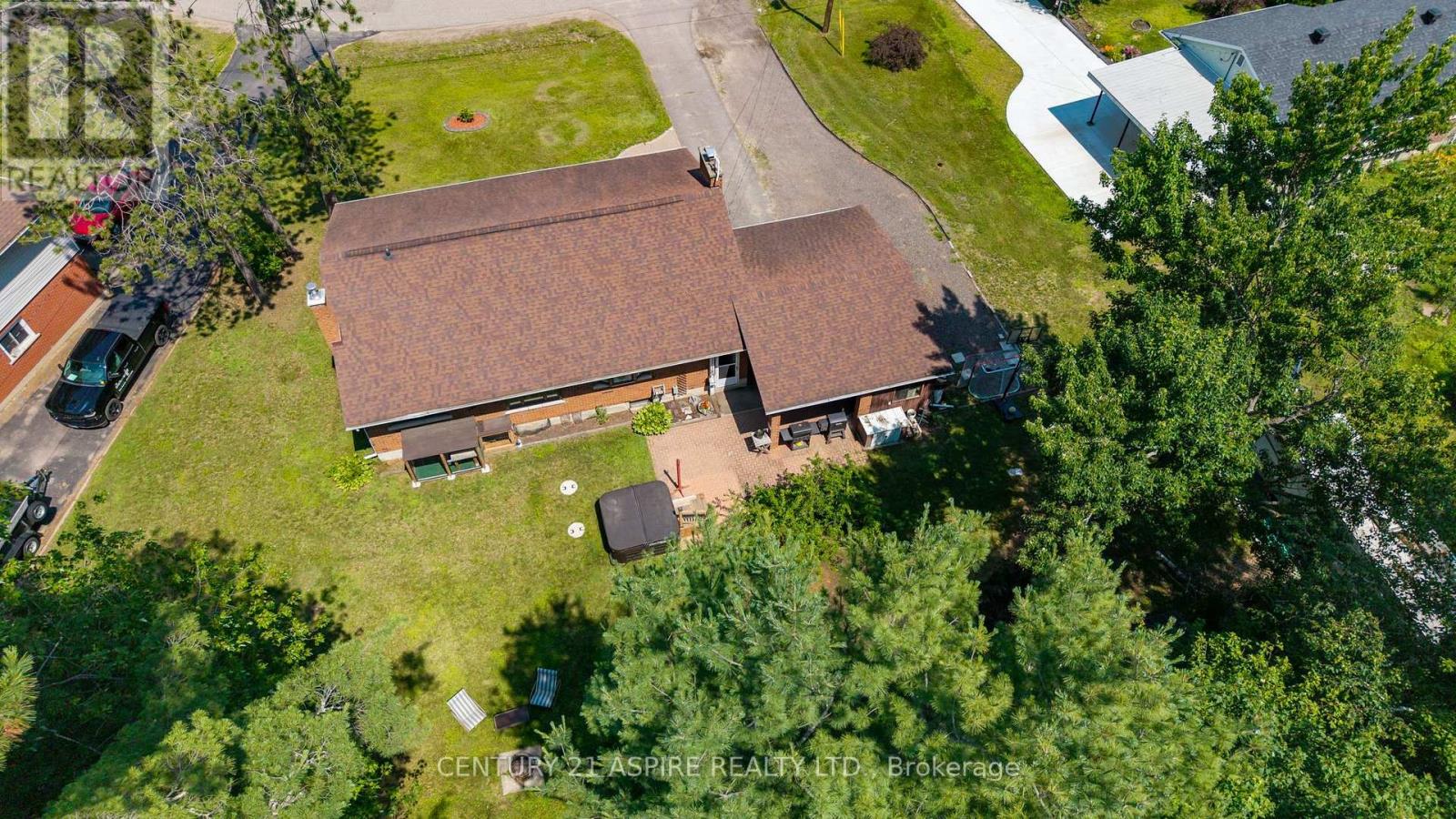 20 KRAMER AVENUE - 40