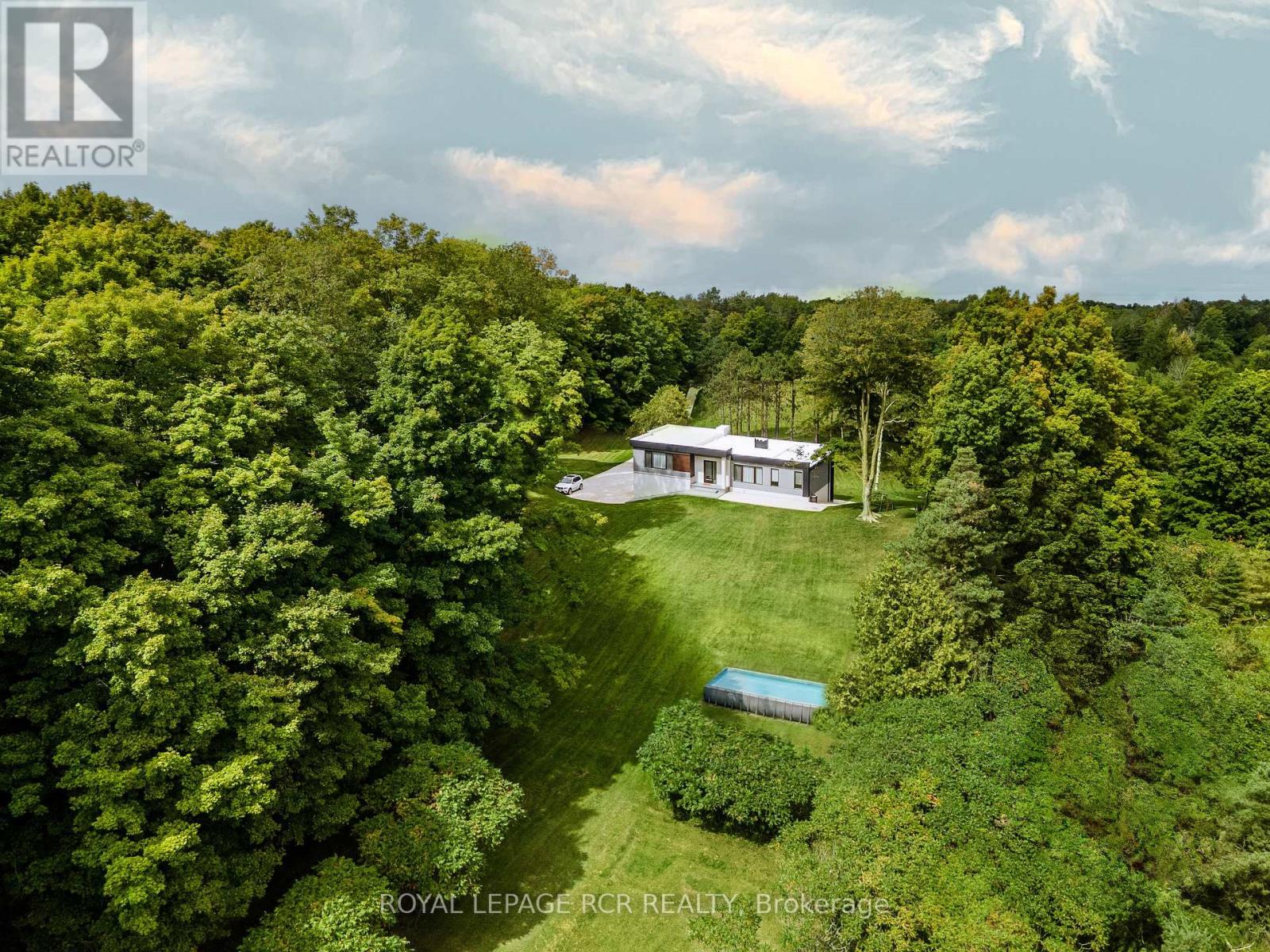 7483 5TH SIDE ROAD - 37