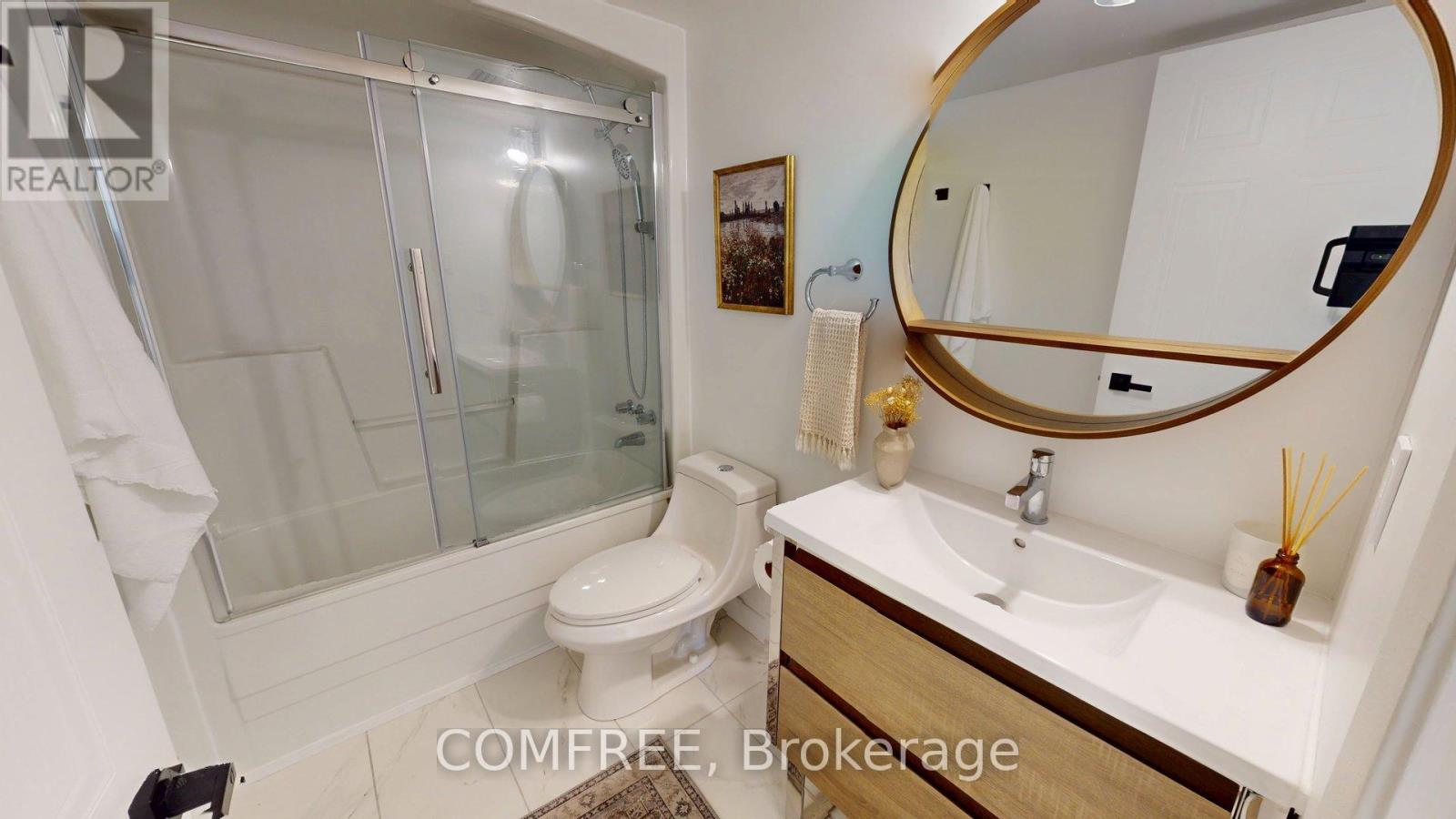 #201 50 CAMPBELL COURT - 11